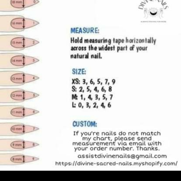 Golden Magick Press on Nails - Picture 2 of 3